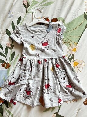 Little Sleepies Gray Winnie the Pooh Balloon Print Dress